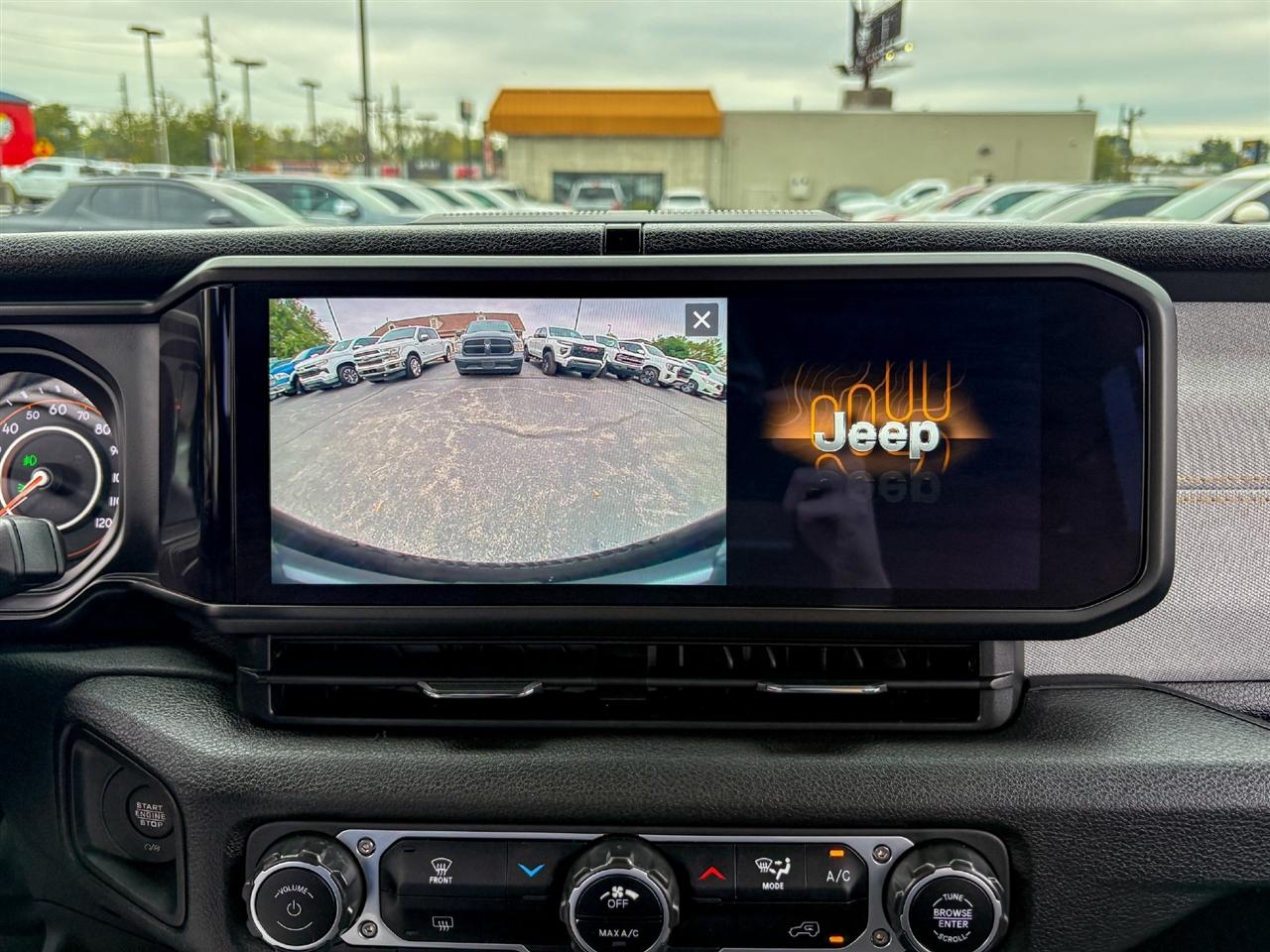 Jeep Wrangler  2024
