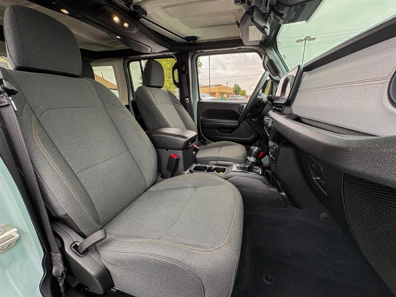 Jeep Wrangler  2024