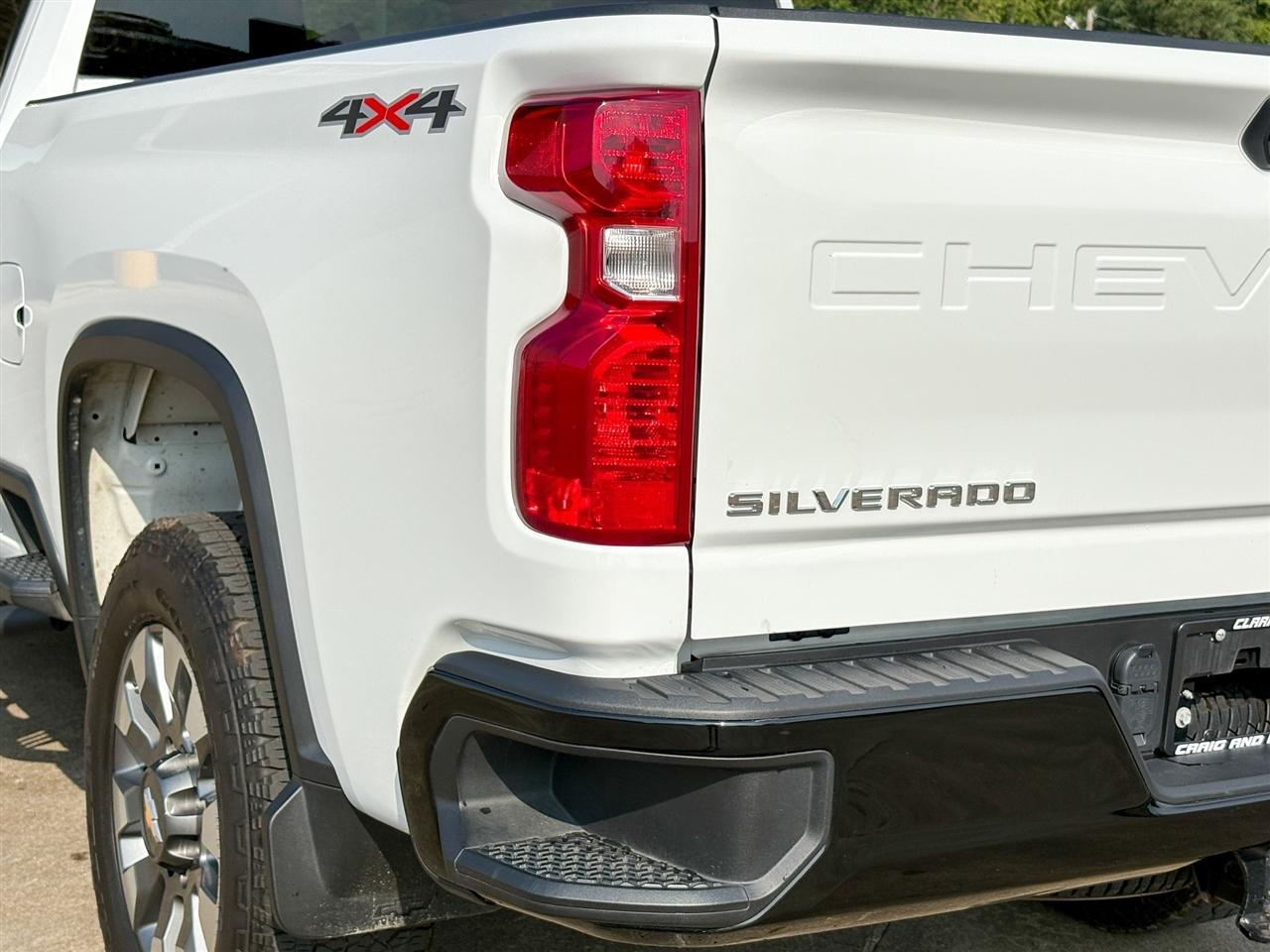 Chevrolet Silverado 2500HD  2025