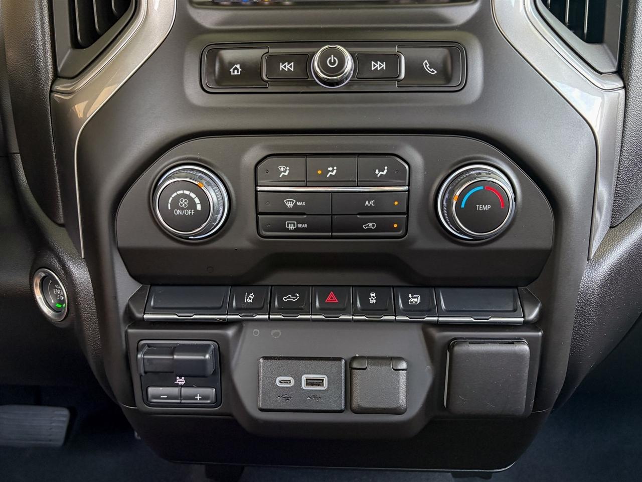 Chevrolet Silverado 2500HD  2025