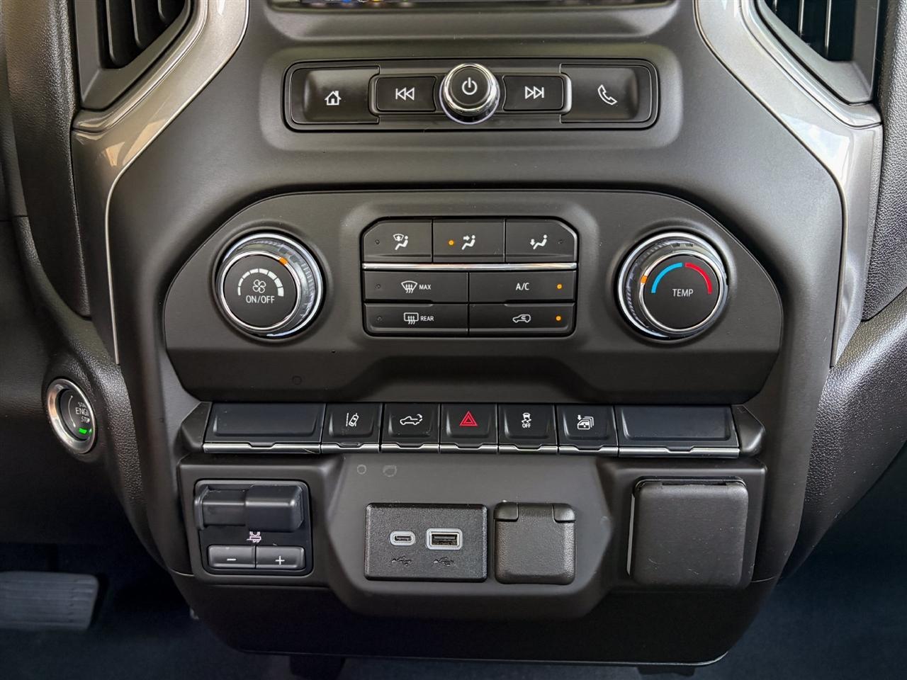 Chevrolet Silverado 2500HD  2025