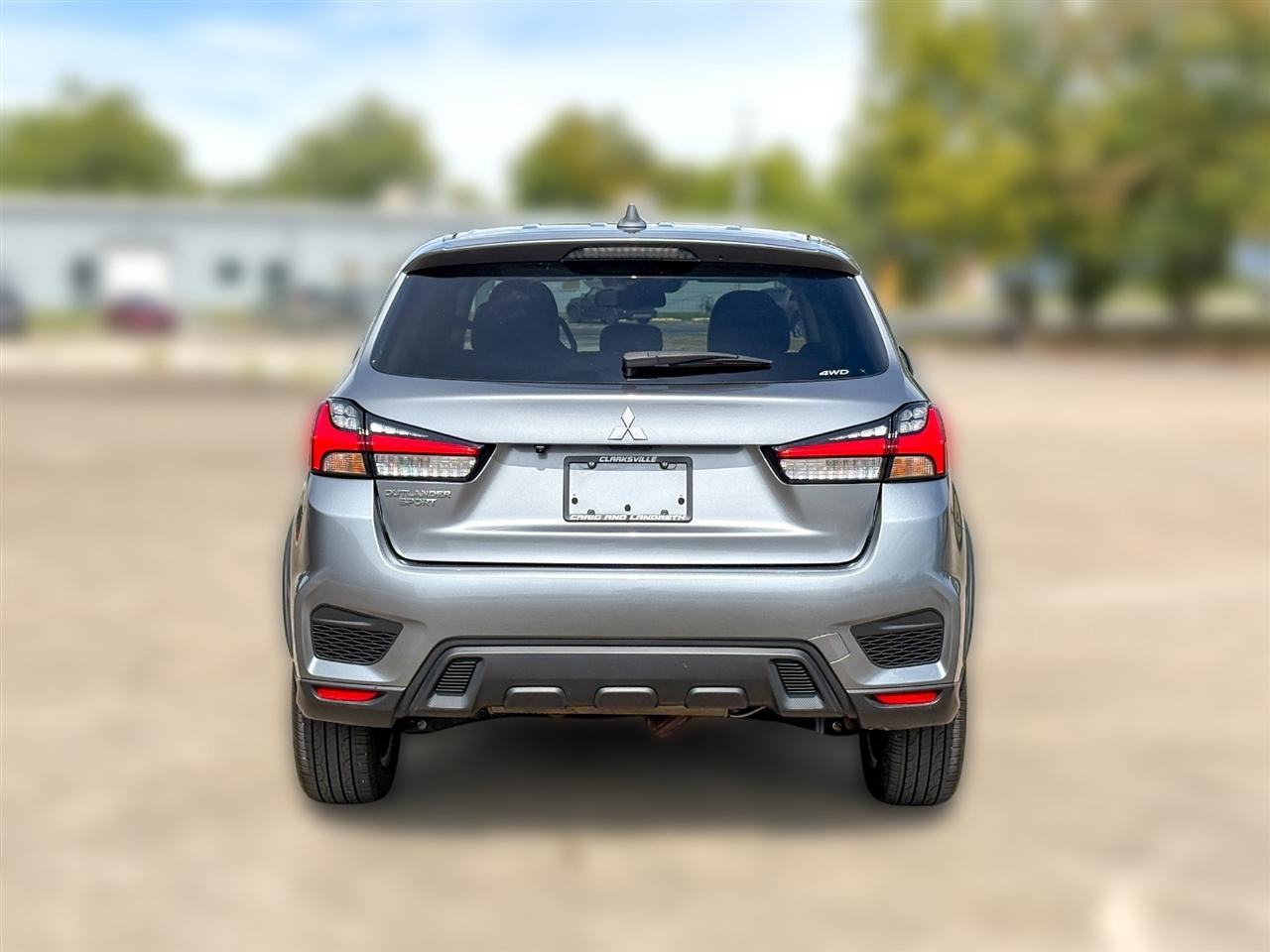 Mitsubishi Outlander Sport  2025