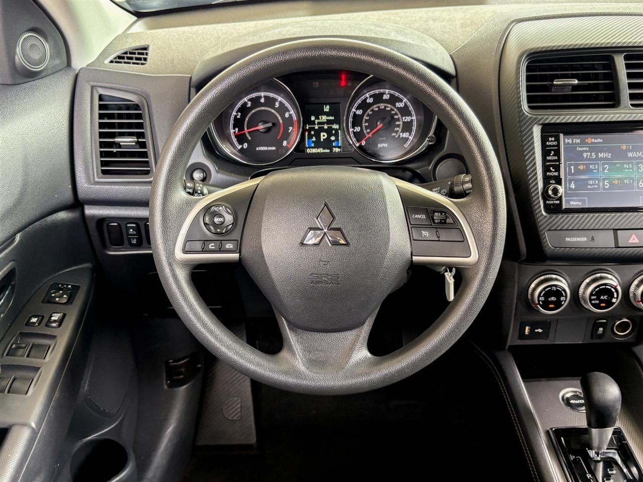 Mitsubishi Outlander Sport  2025