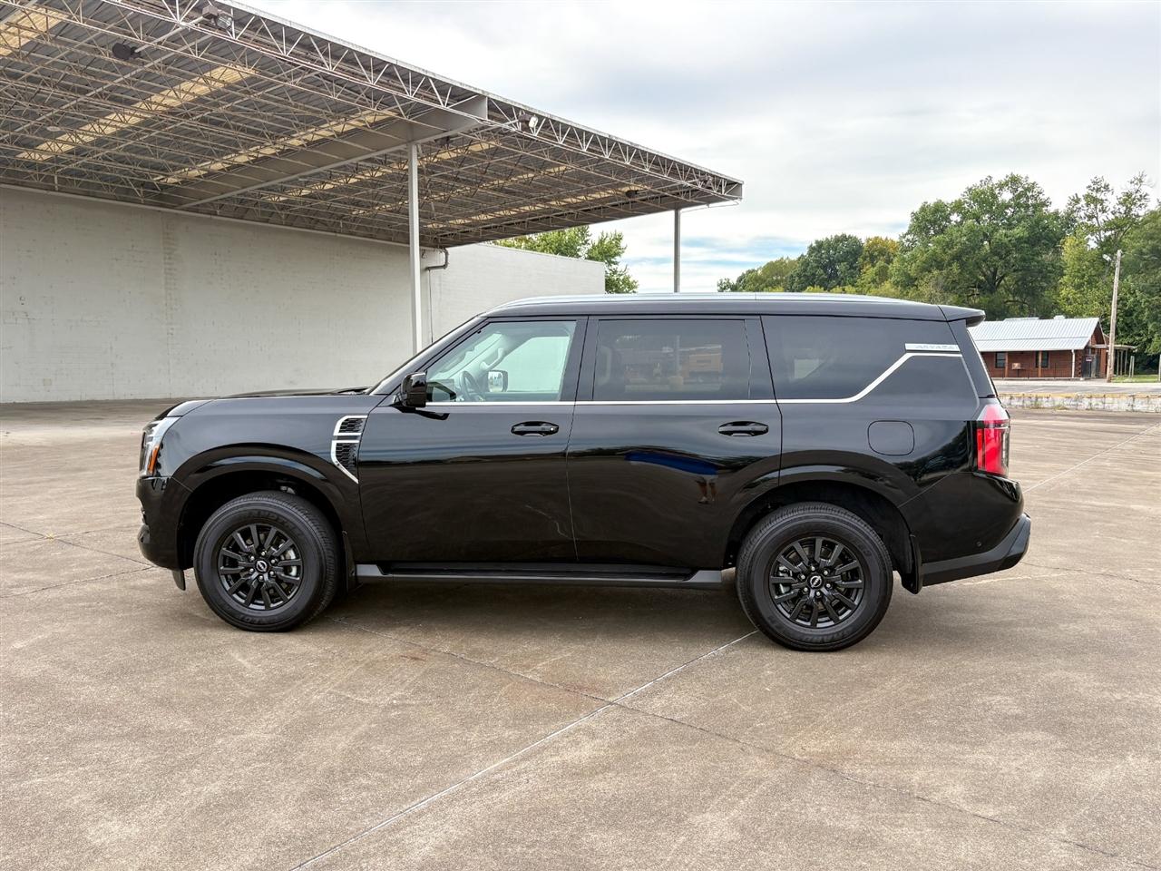 Nissan Armada  2025