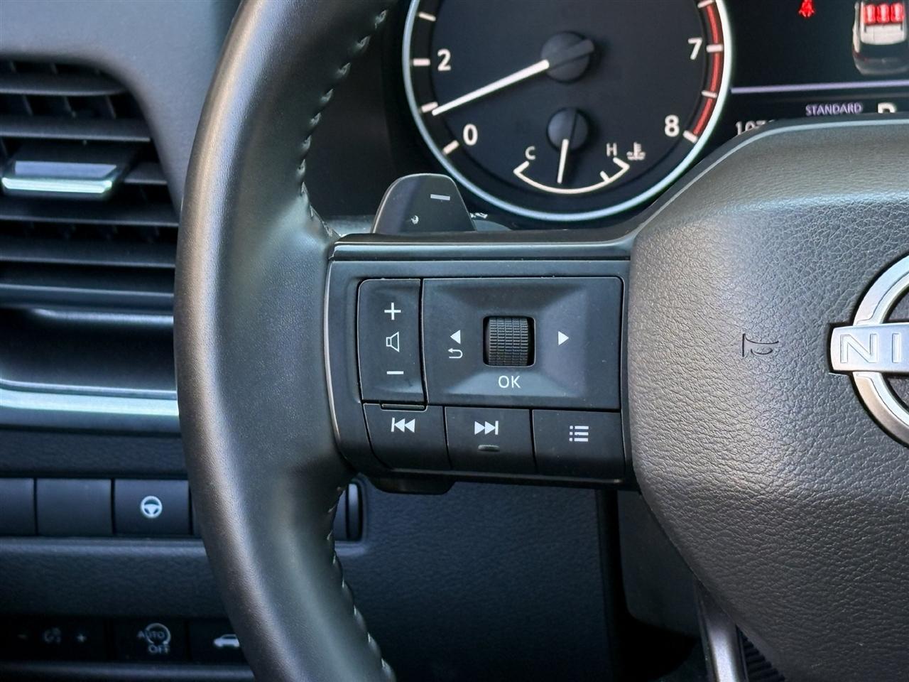 Nissan Rogue  2025