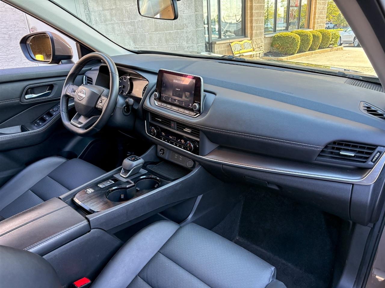 Nissan Rogue  2025