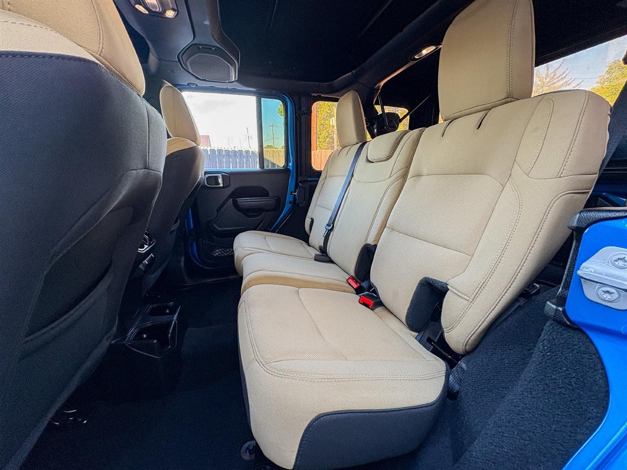 Jeep Wrangler  2023