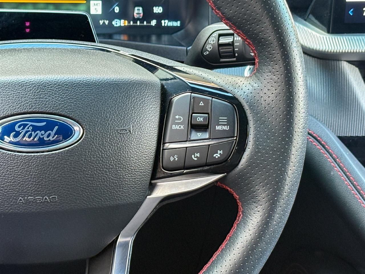 Ford Explorer  2025