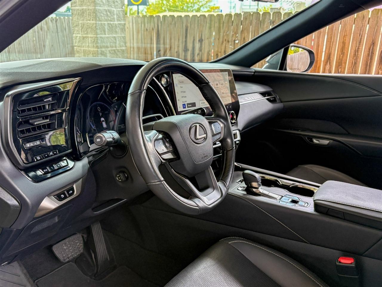 Lexus RX photo 11
