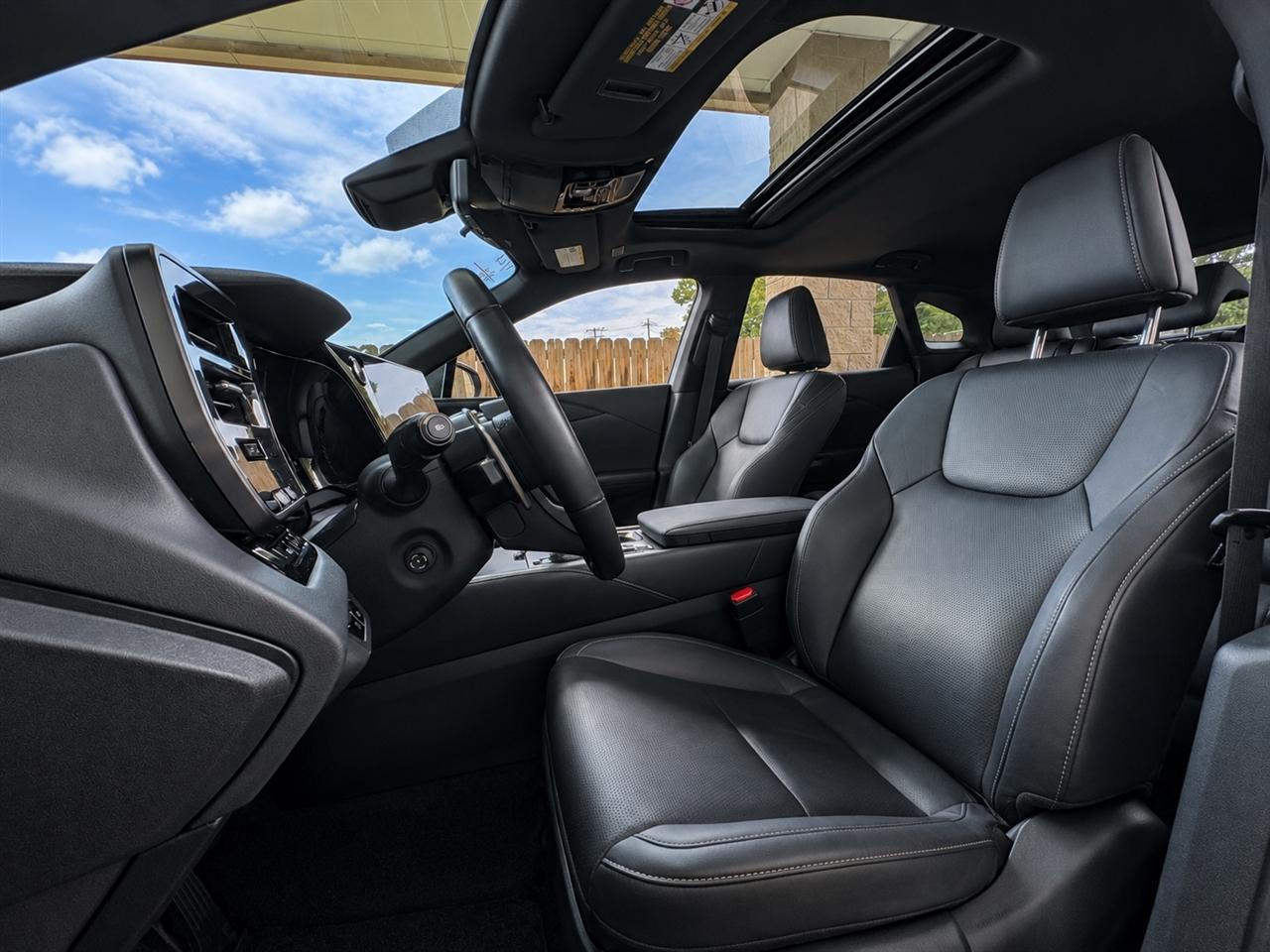 Lexus RX photo 18