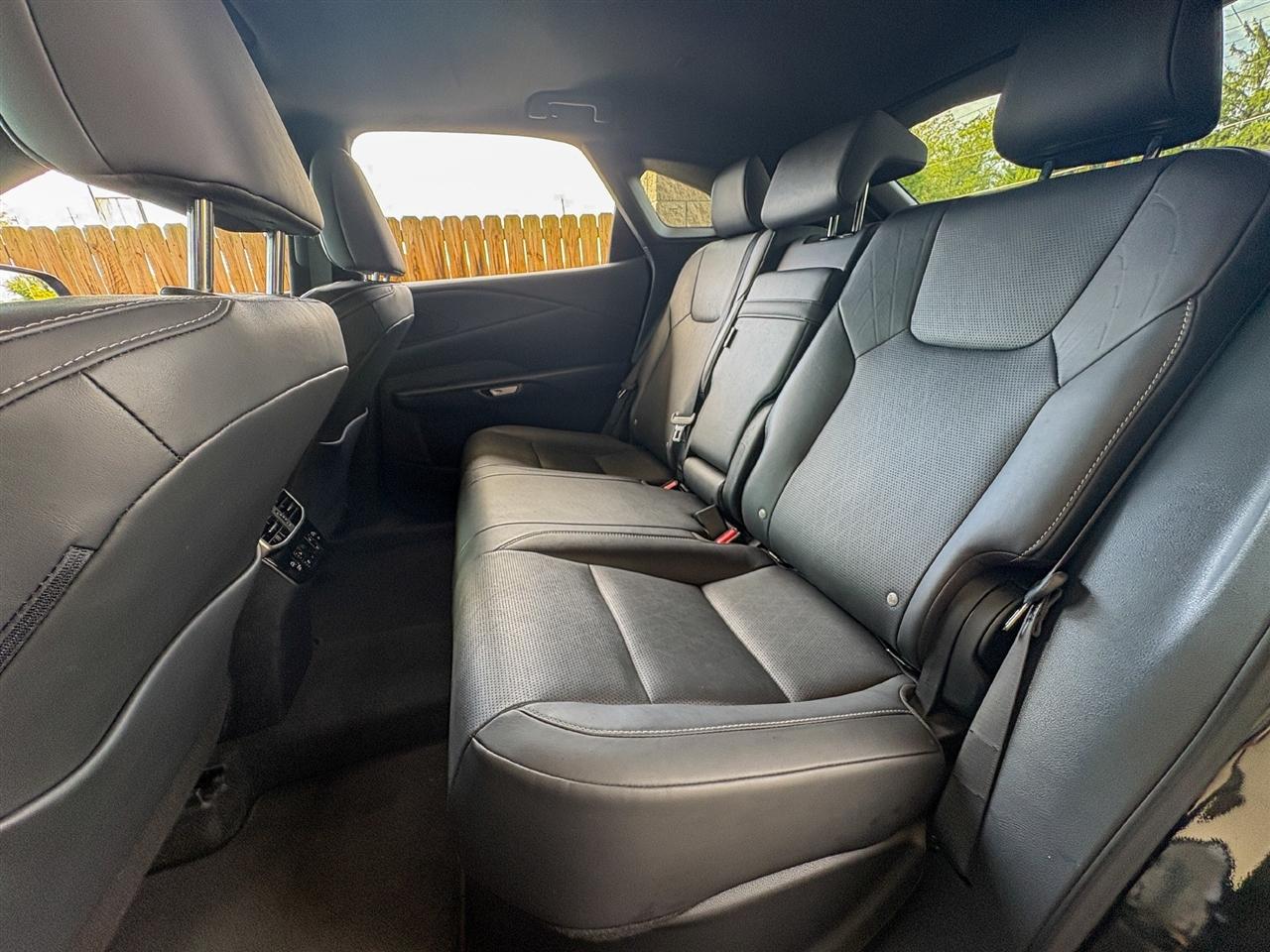 Lexus RX photo 19