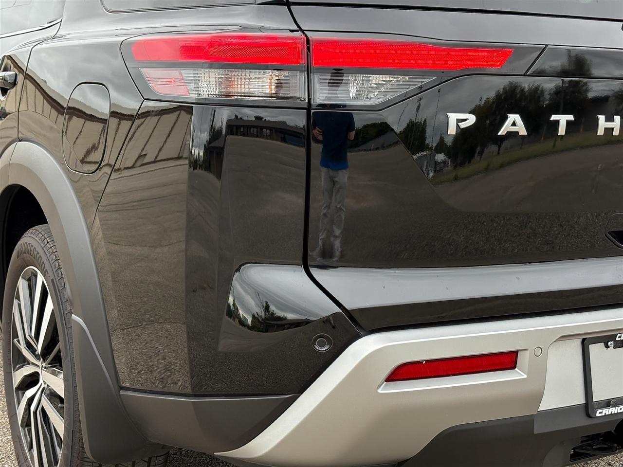 Nissan Pathfinder  2025