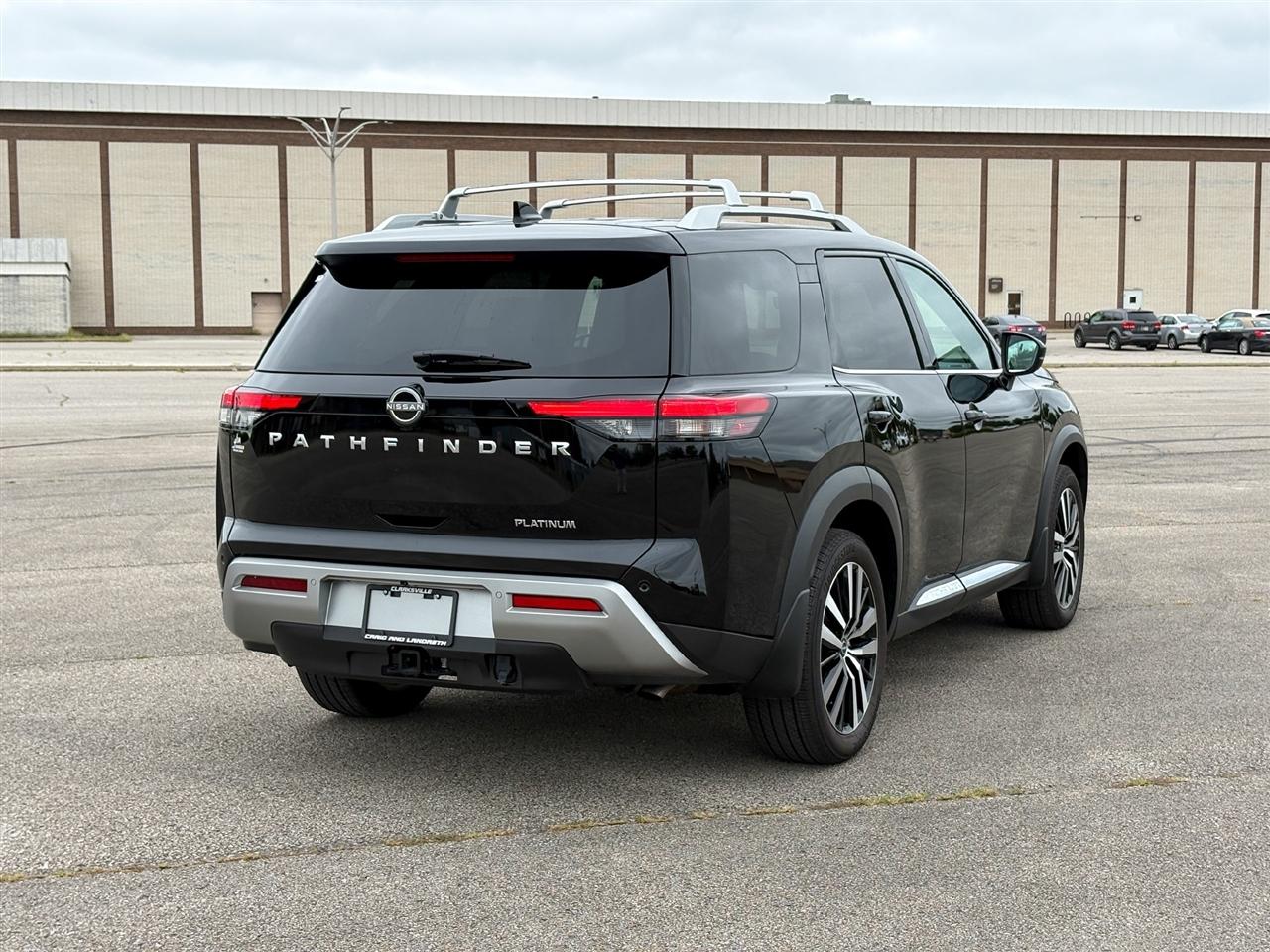 Nissan Pathfinder  2025