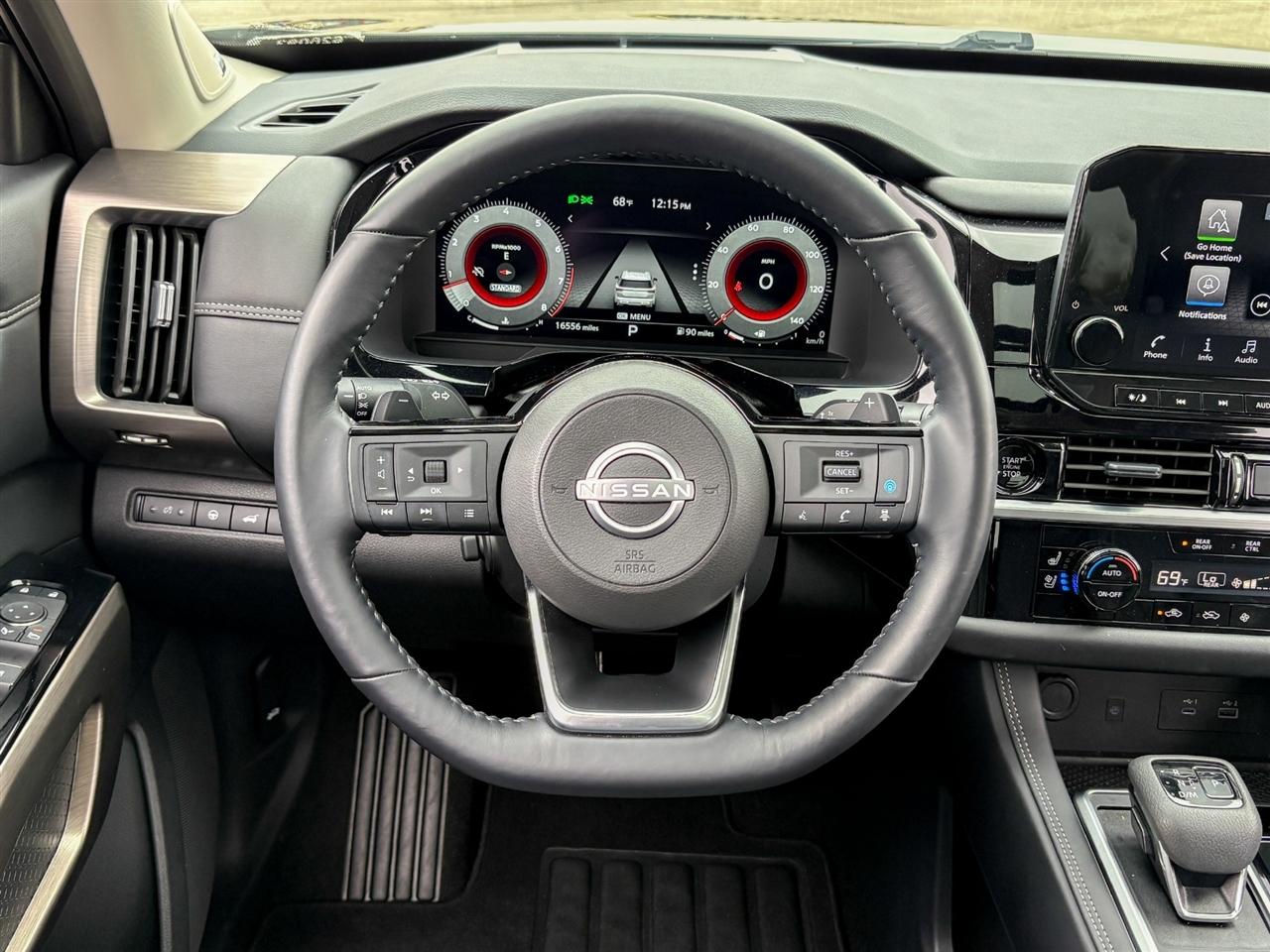 Nissan Pathfinder  2025