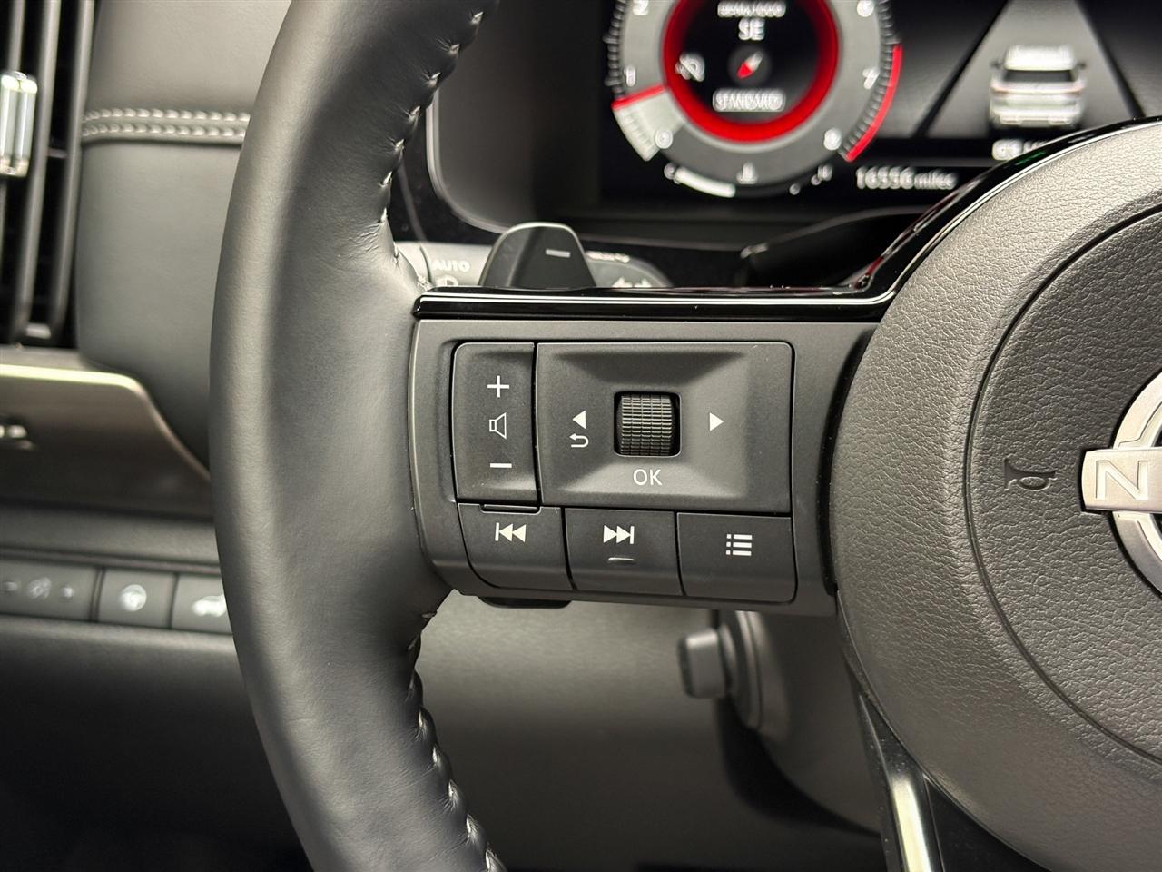 Nissan Pathfinder  2025