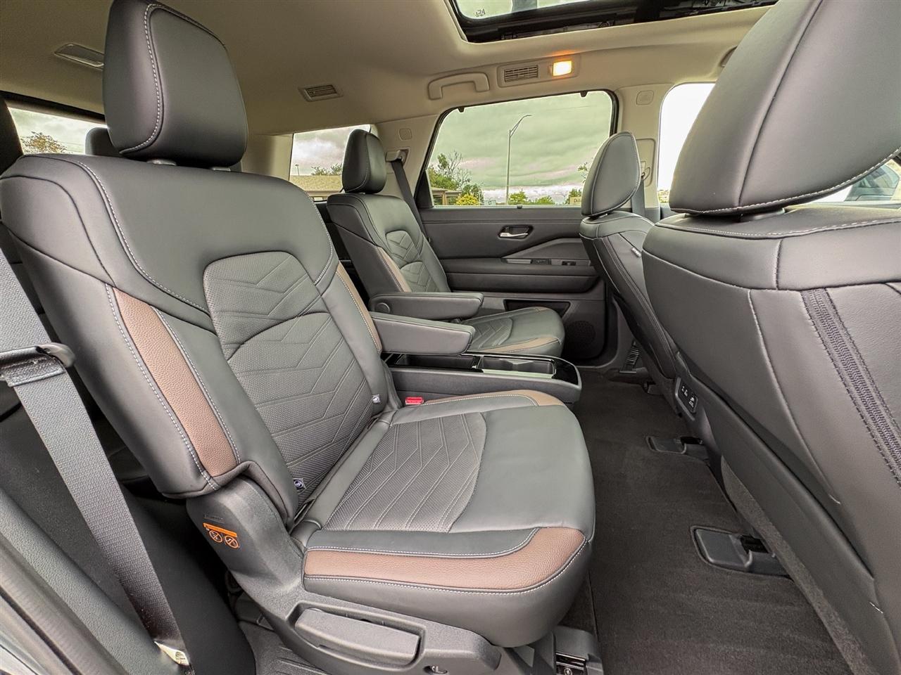 Nissan Pathfinder  2025