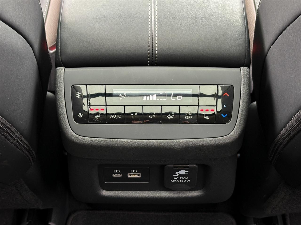 Nissan Pathfinder  2025
