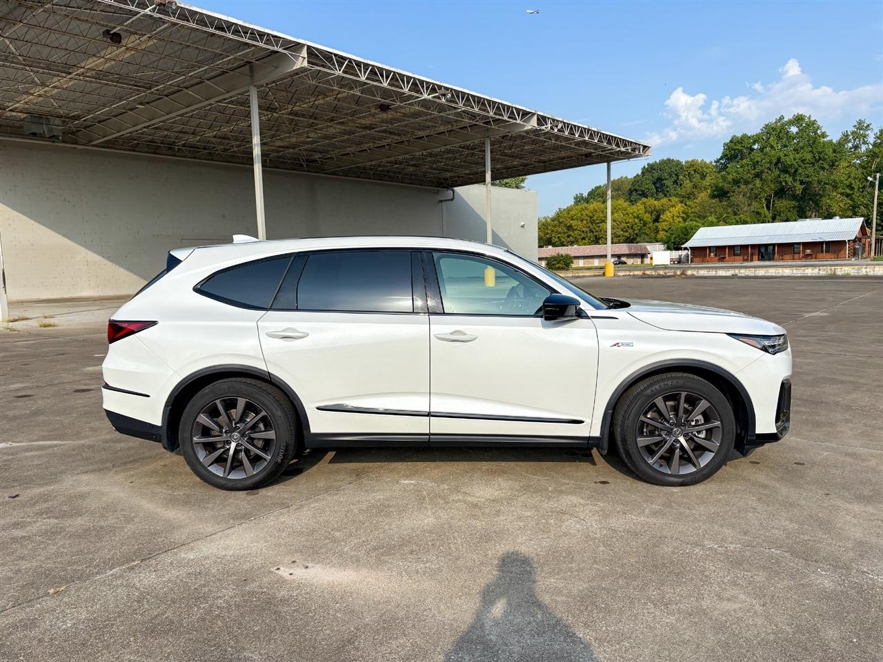 Acura MDX photo 14