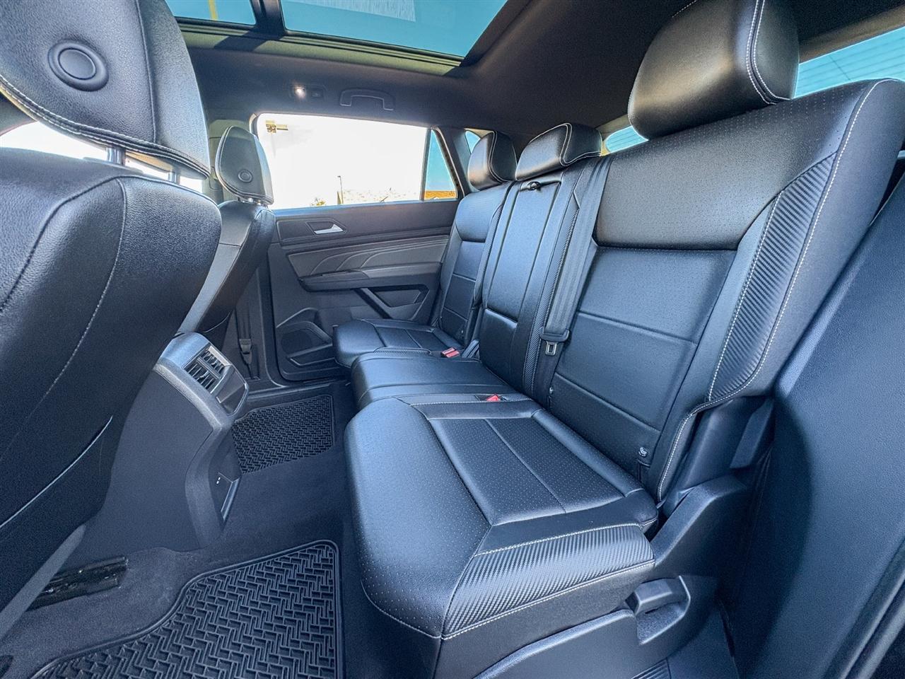 Volkswagen Atlas Cross Sport SEL R-Line Black 4MOTION 2023