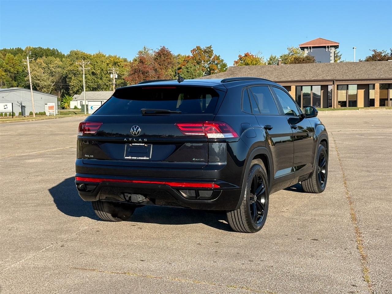 Volkswagen Atlas Cross Sport SEL R-Line Black 4MOTION 2023