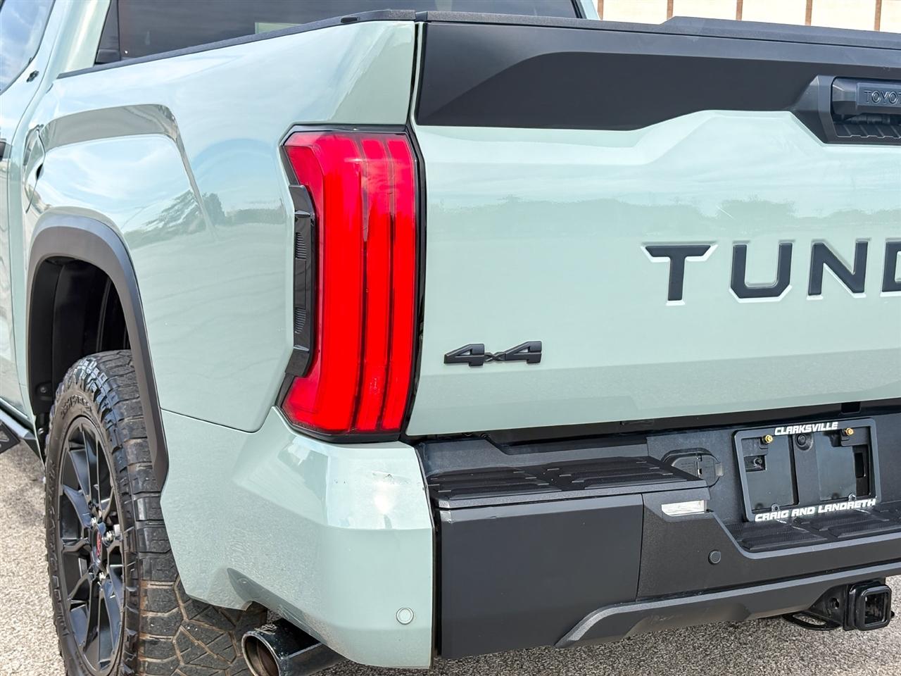 Toyota Tundra  2024