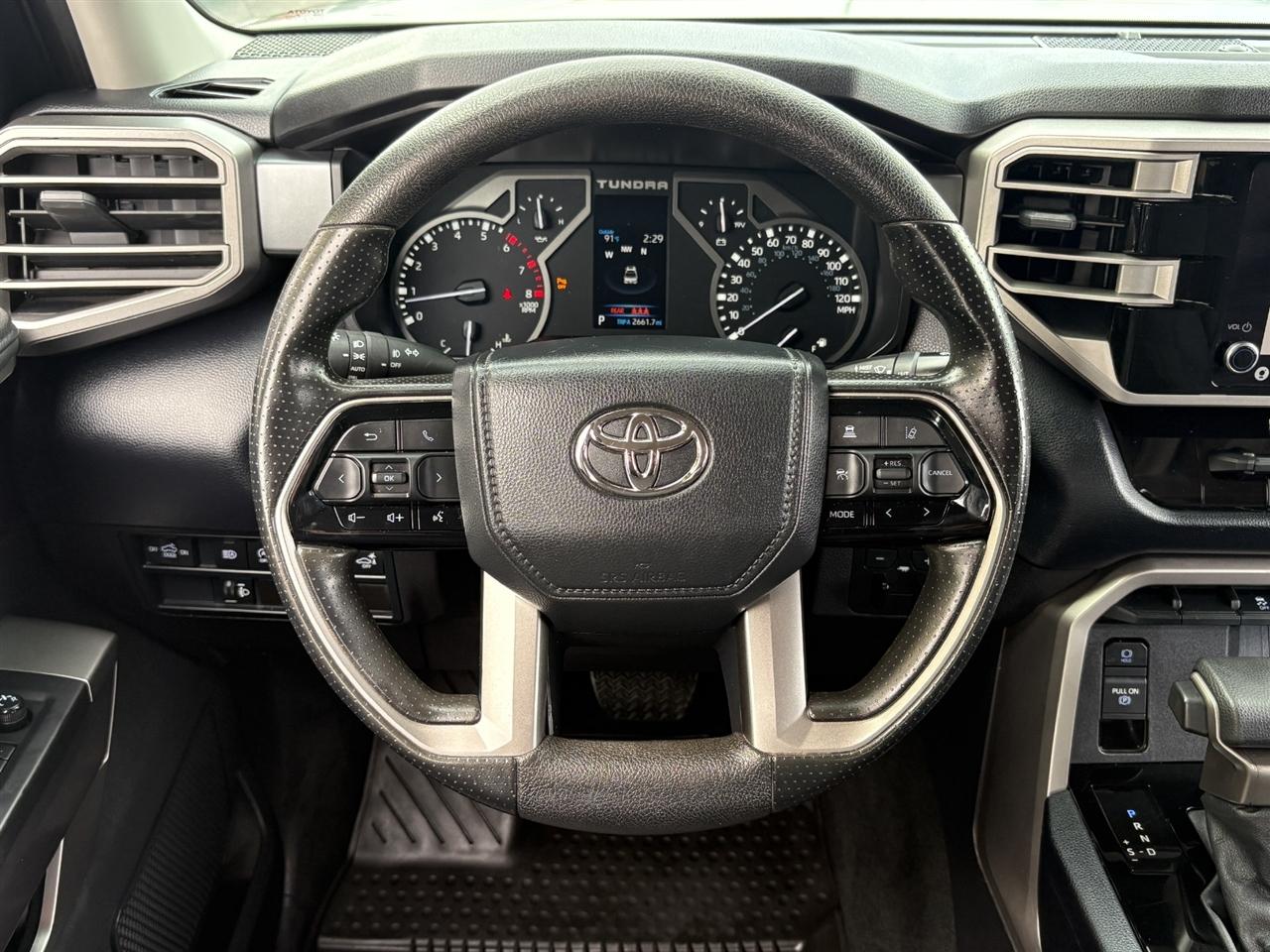 Toyota Tundra  2024