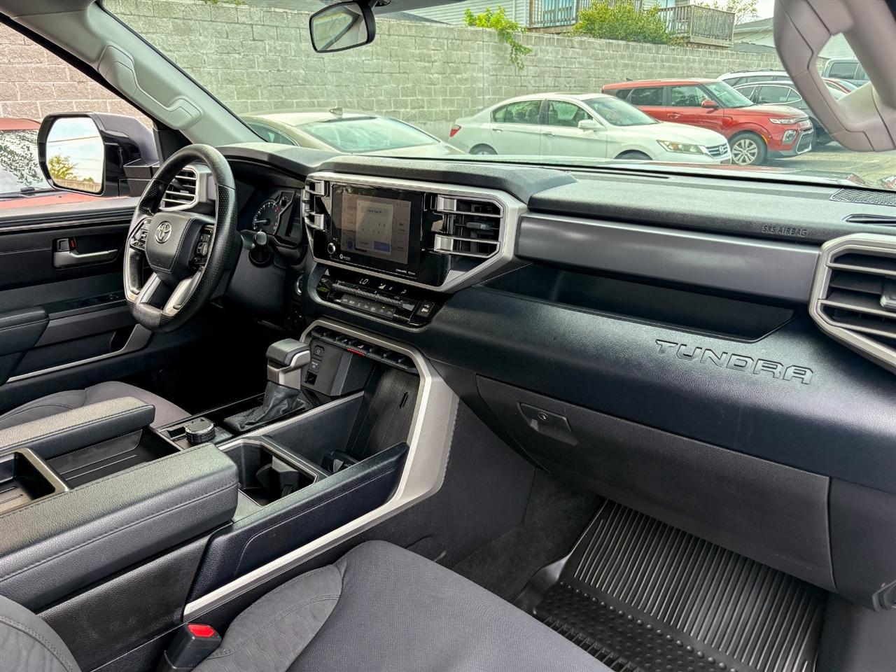 Toyota Tundra  2024