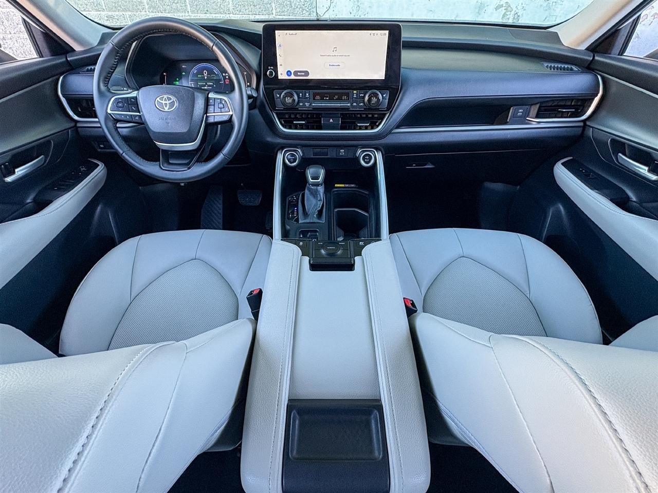Toyota Grand Highlander XLE AWD 2026