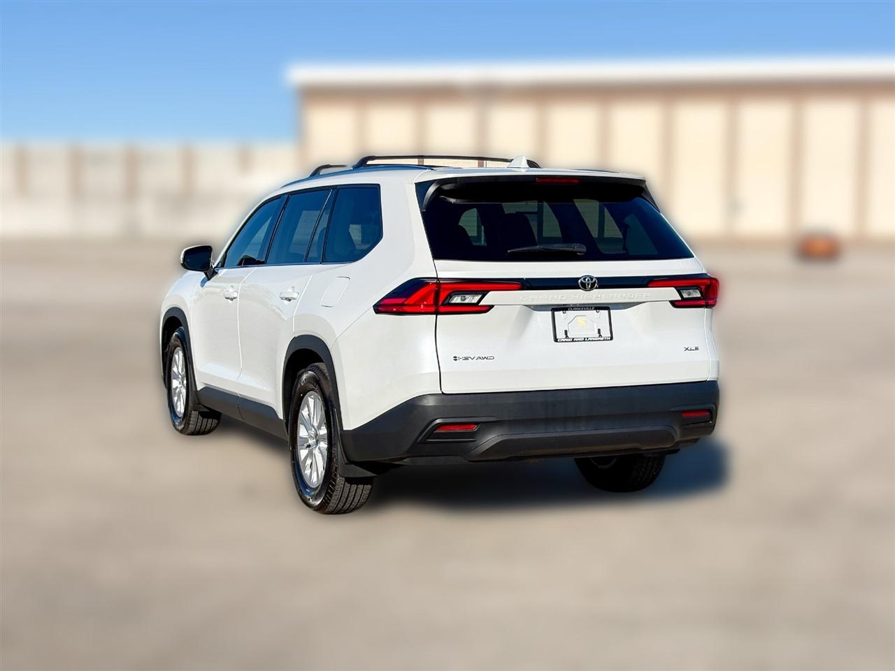 Toyota Grand Highlander XLE AWD 2026