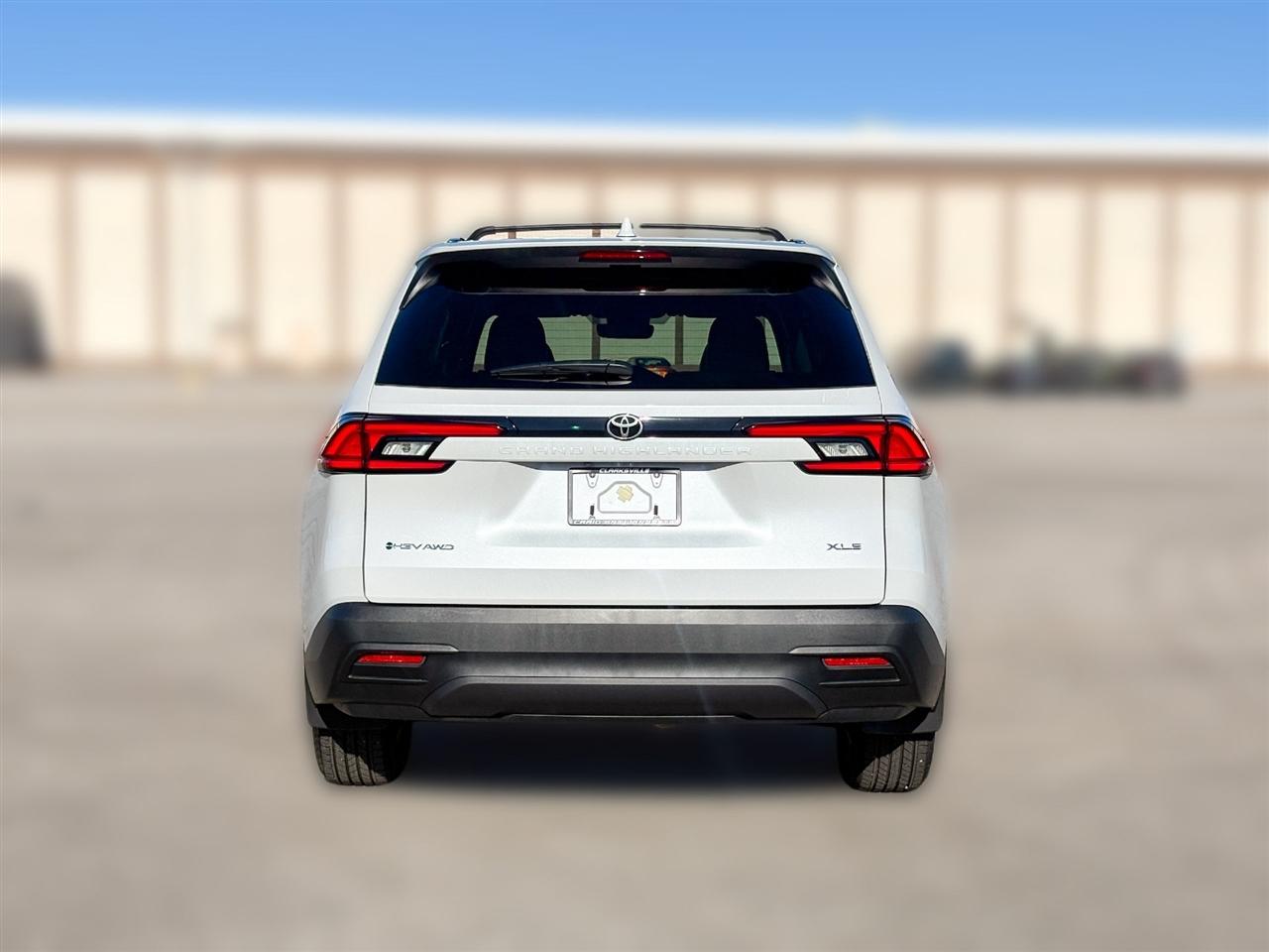 Toyota Grand Highlander XLE AWD 2026