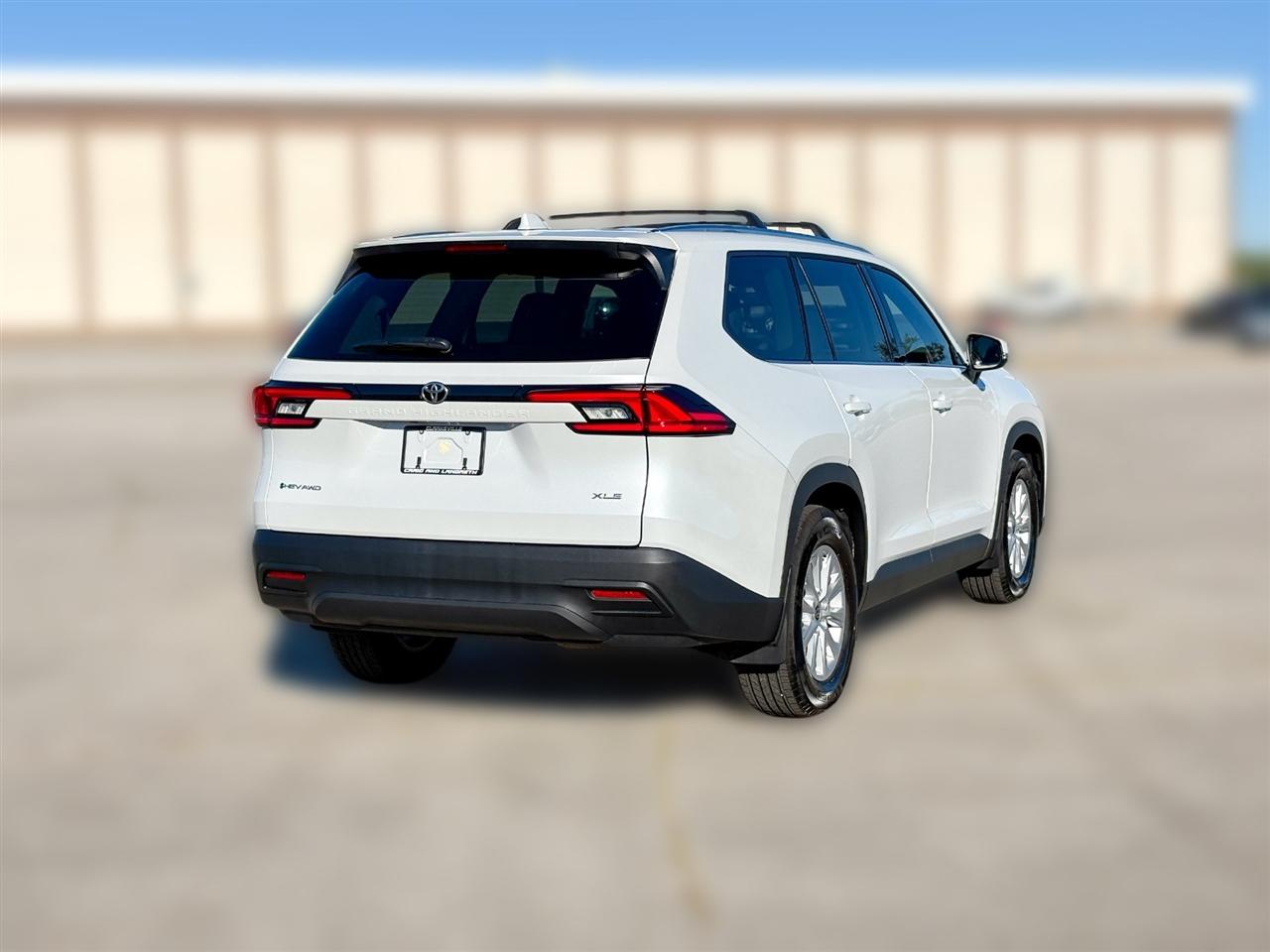 Toyota Grand Highlander XLE AWD 2026
