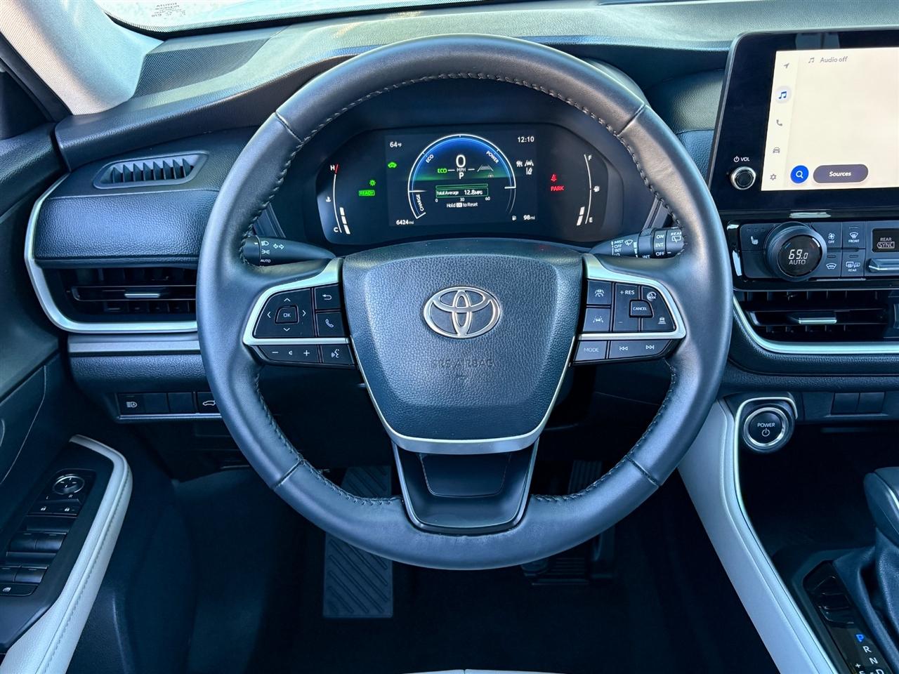 Toyota Grand Highlander XLE AWD 2026