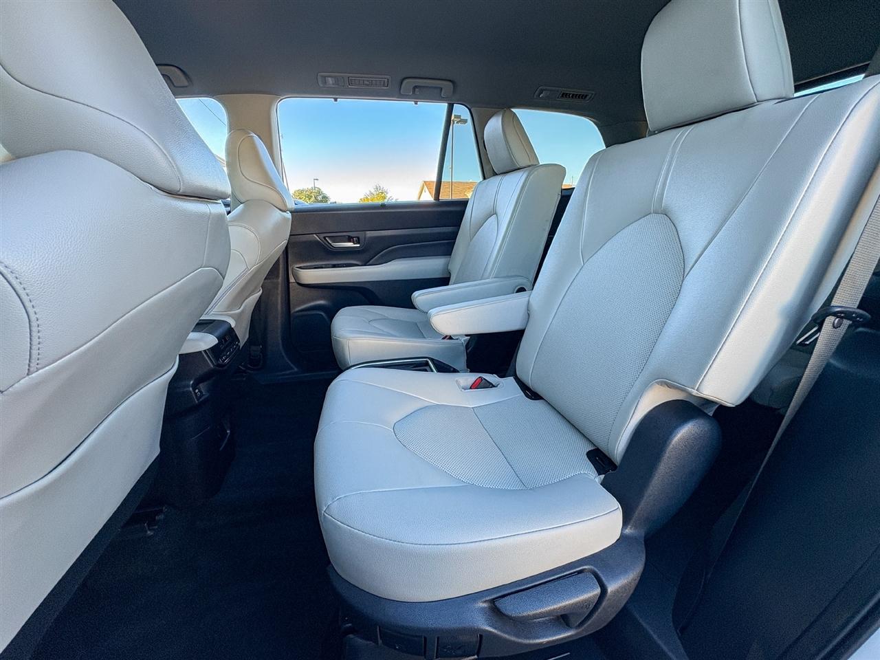 Toyota Grand Highlander XLE AWD 2026