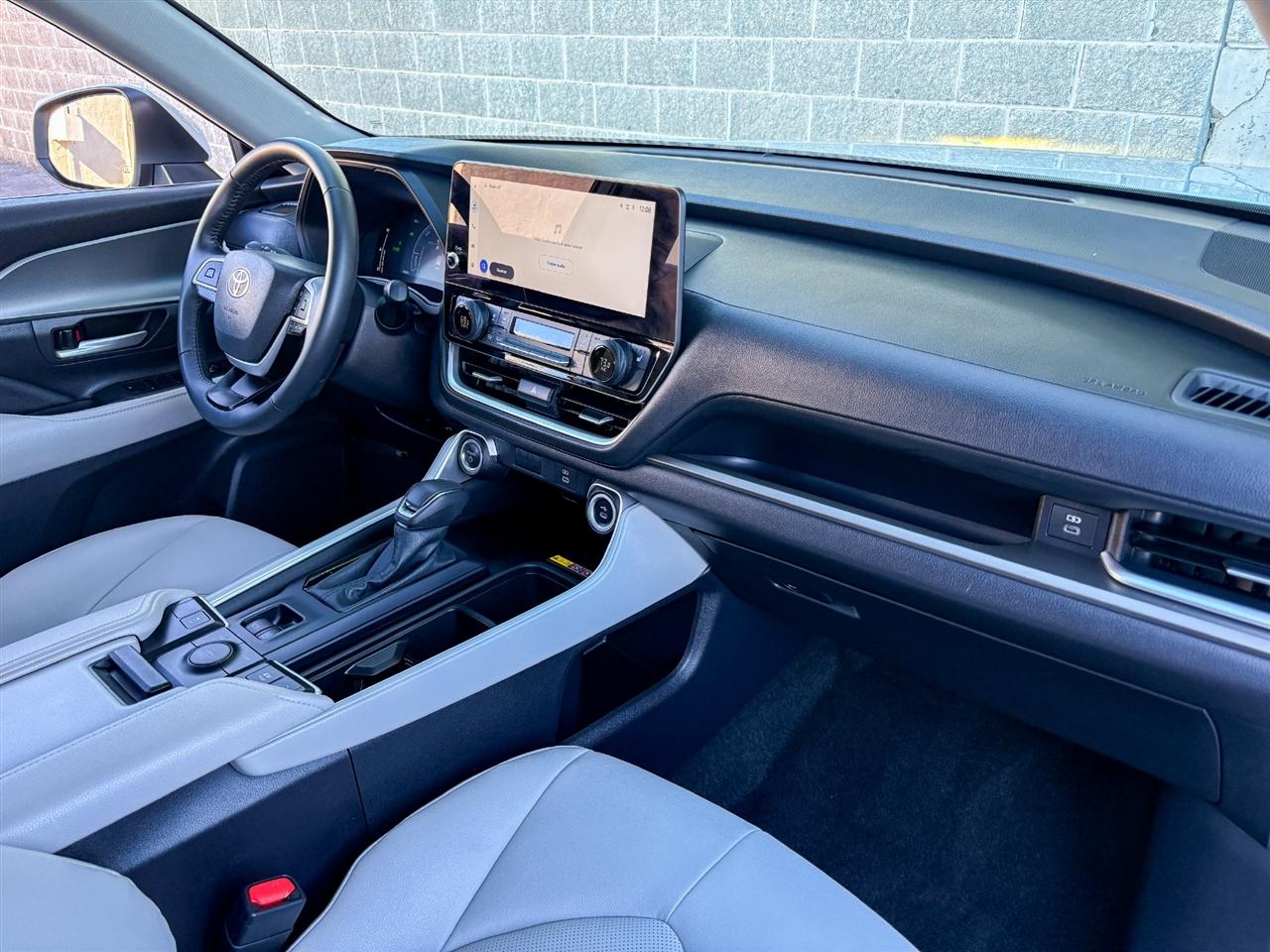 Toyota Grand Highlander XLE AWD 2026