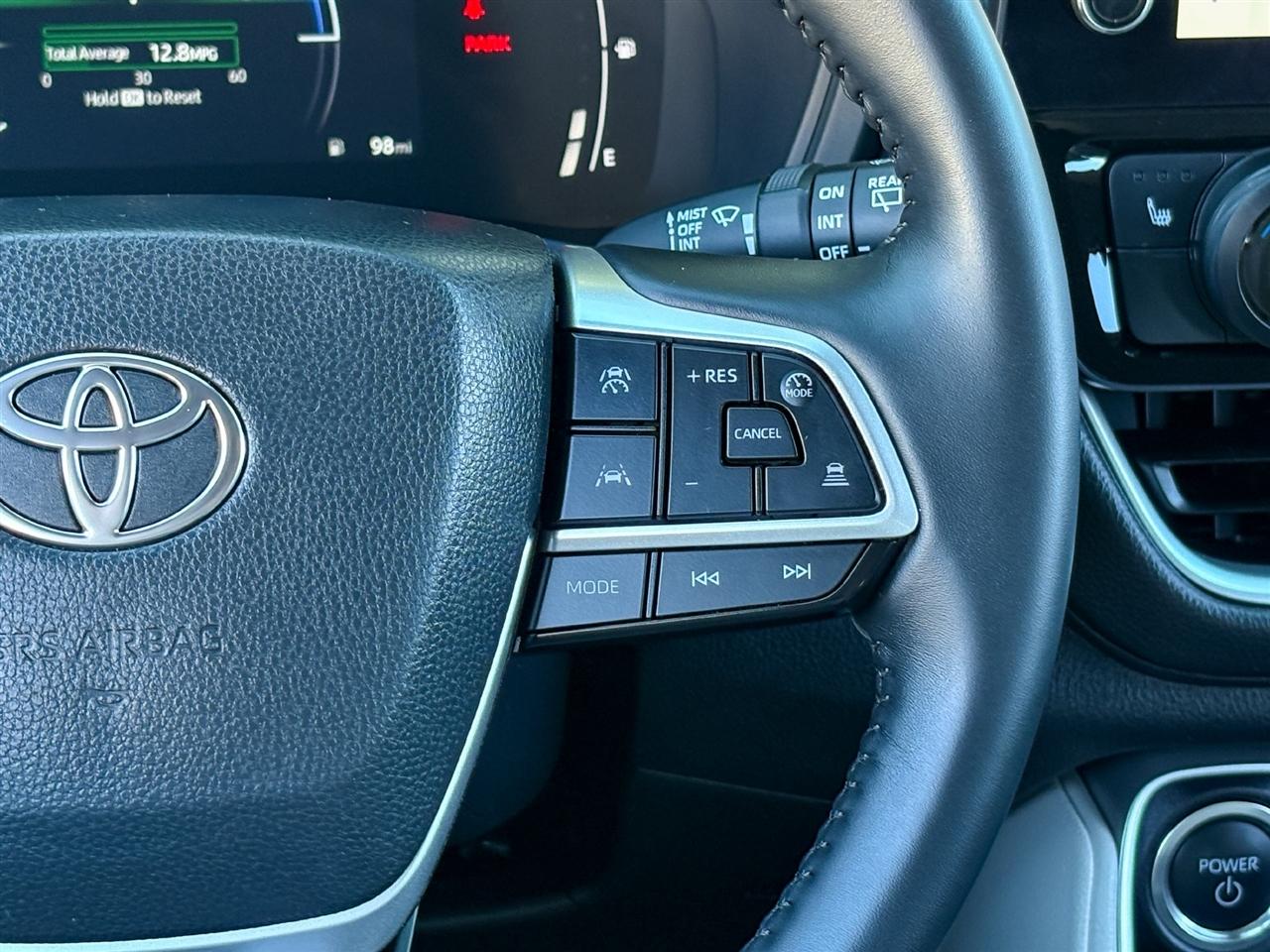 Toyota Grand Highlander photo 16
