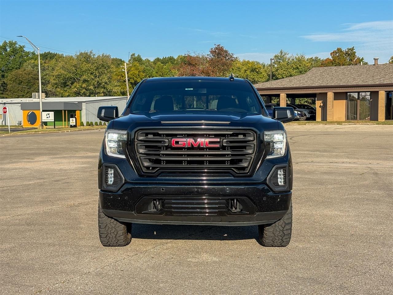 GMC Sierra 1500 AT4 Crew Cab 4WD 2019