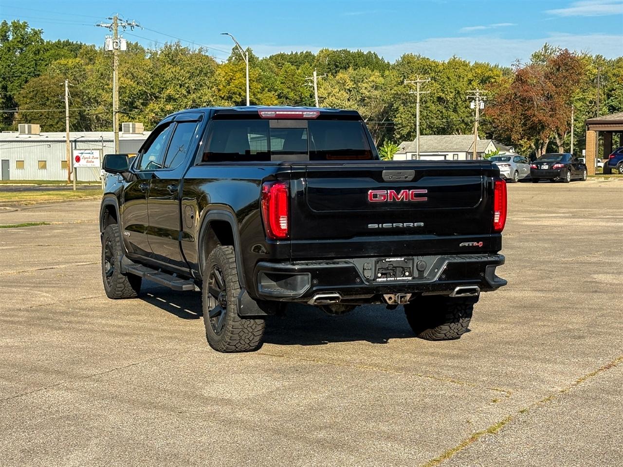 GMC Sierra 1500 AT4 Crew Cab 4WD 2019