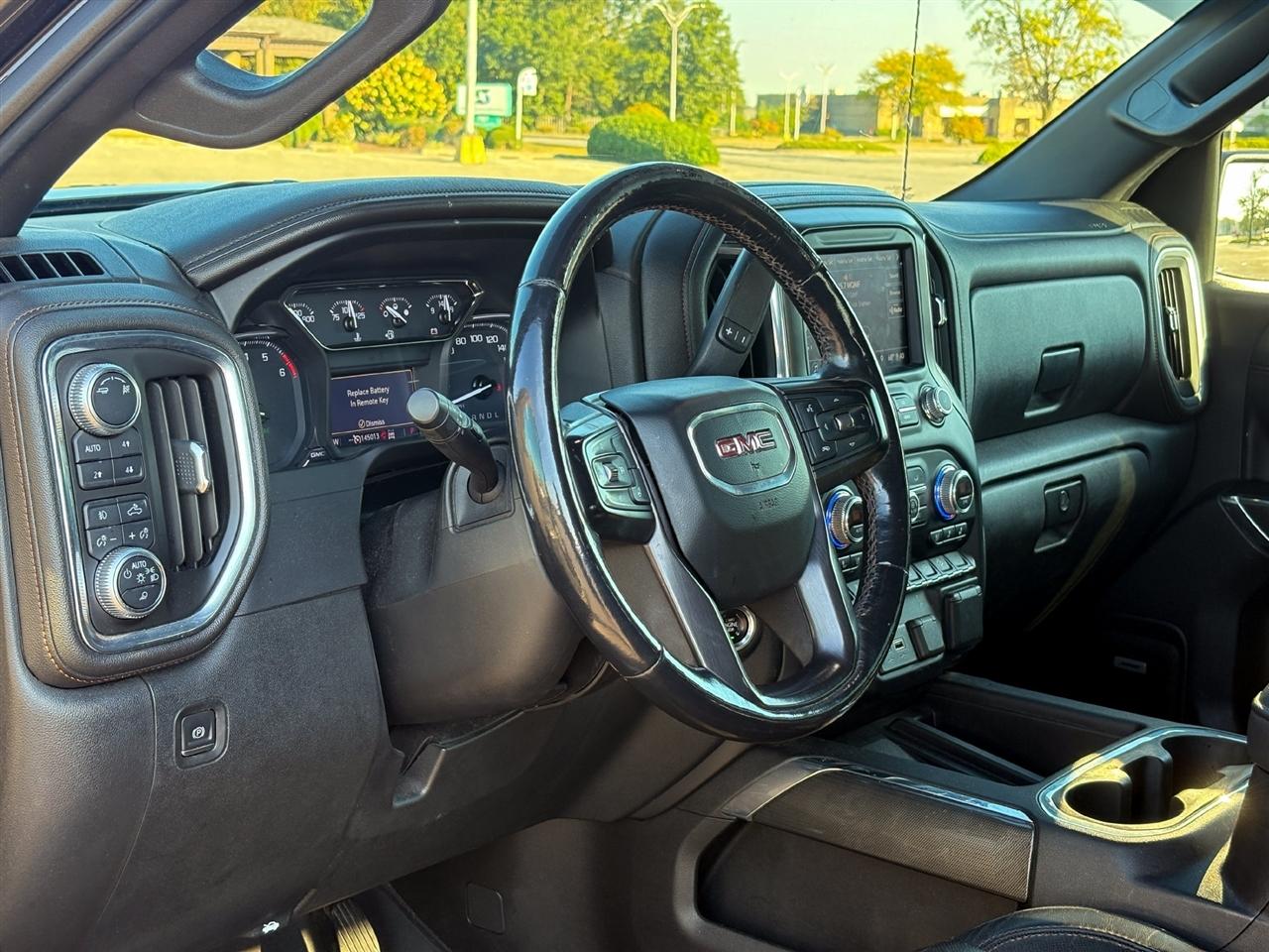 GMC Sierra 1500 AT4 Crew Cab 4WD 2019