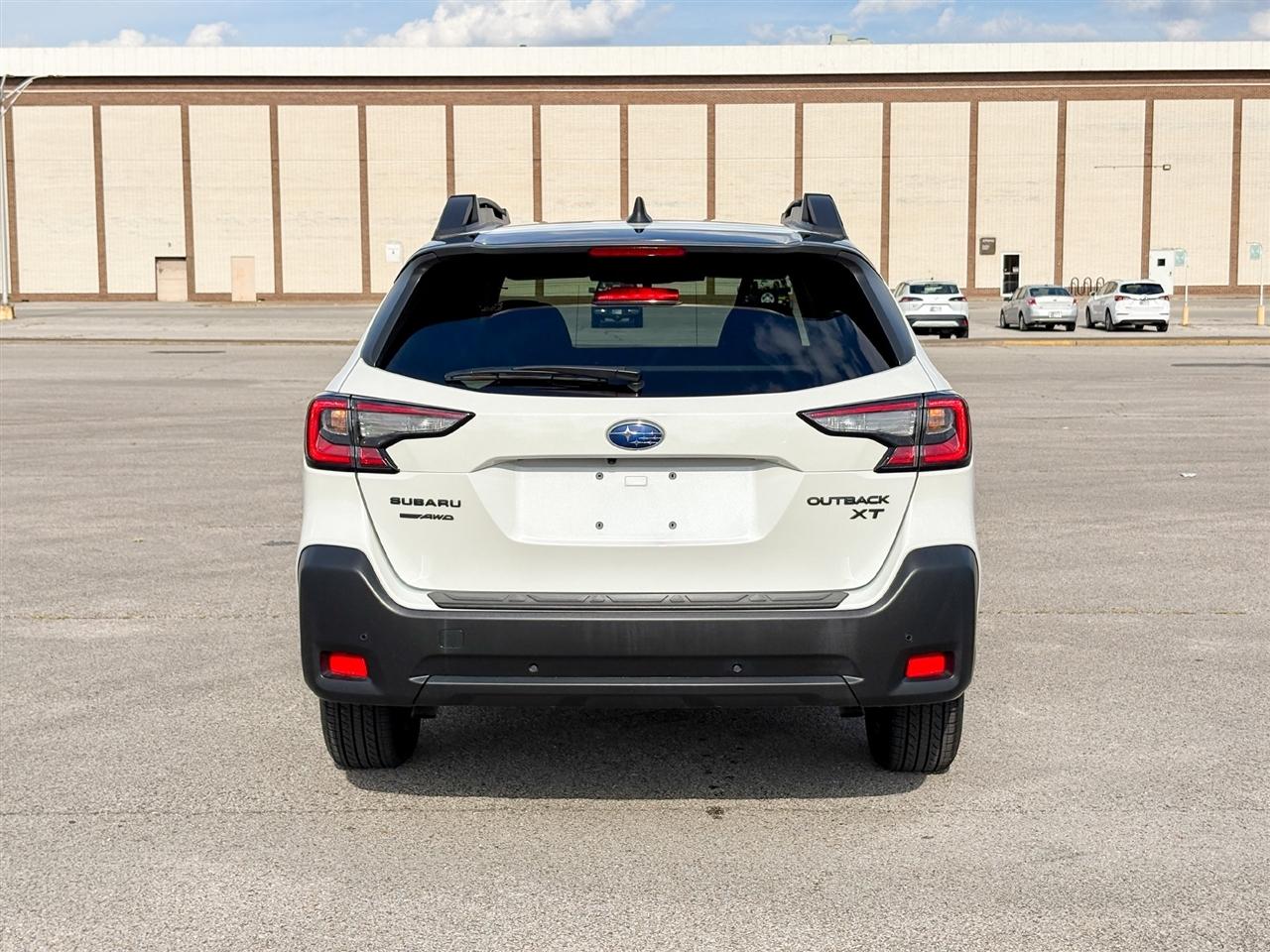 Subaru Outback Onyx Edition XT 2024