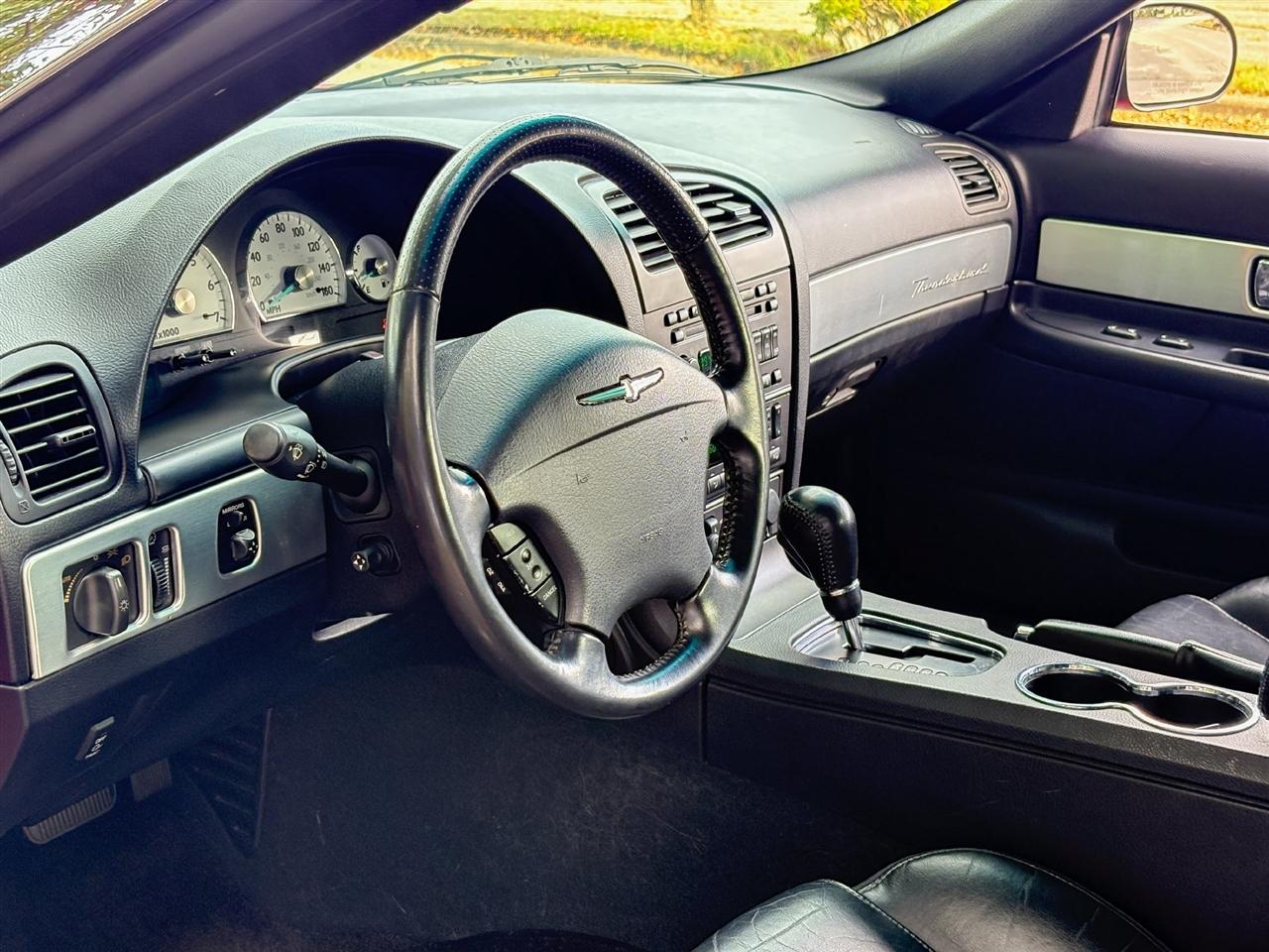 Ford Thunderbird  2003