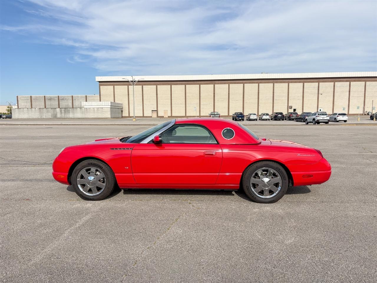Ford Thunderbird  2003