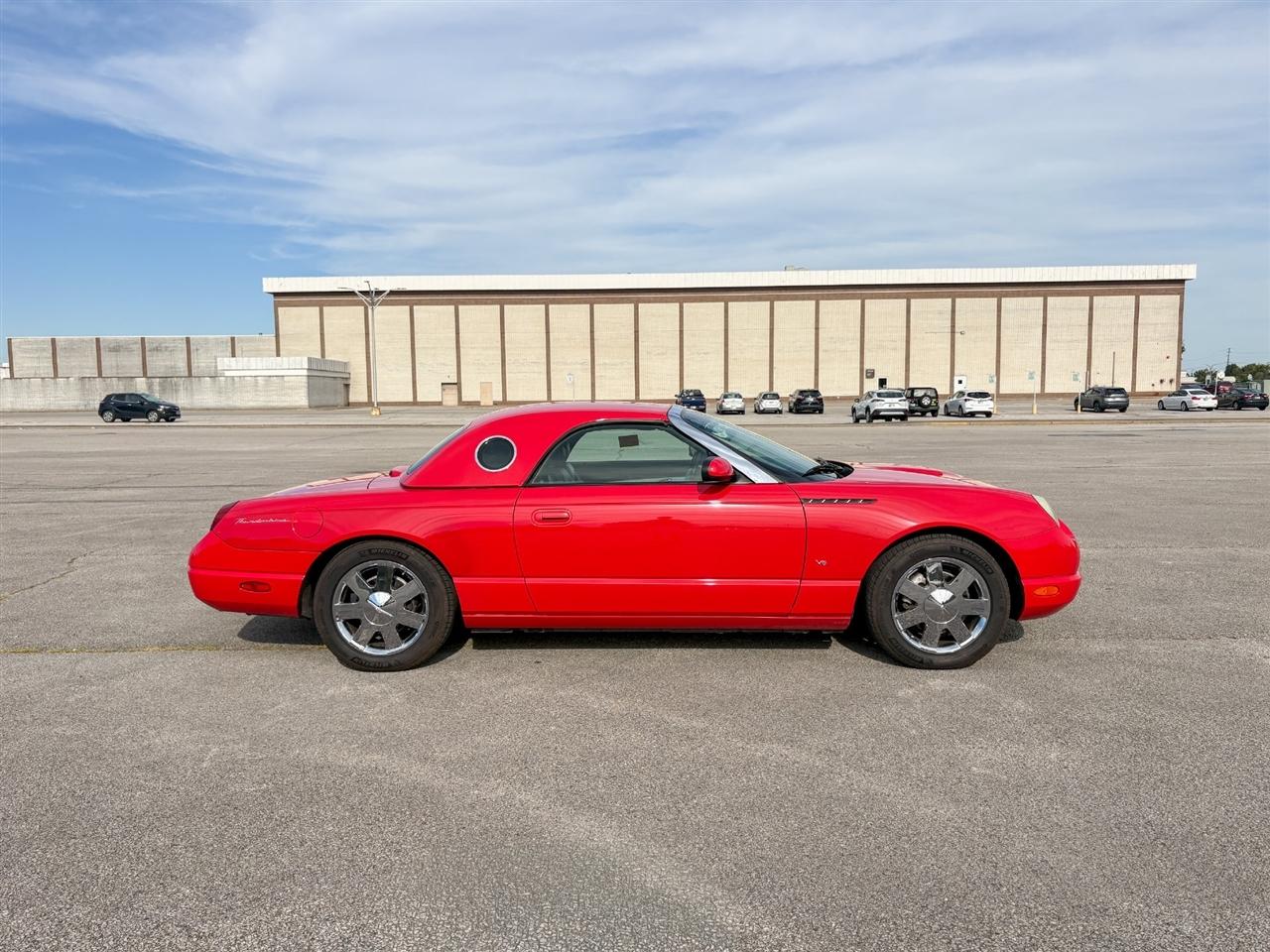 Ford Thunderbird  2003