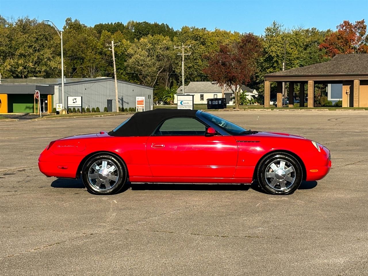 Ford Thunderbird  2003