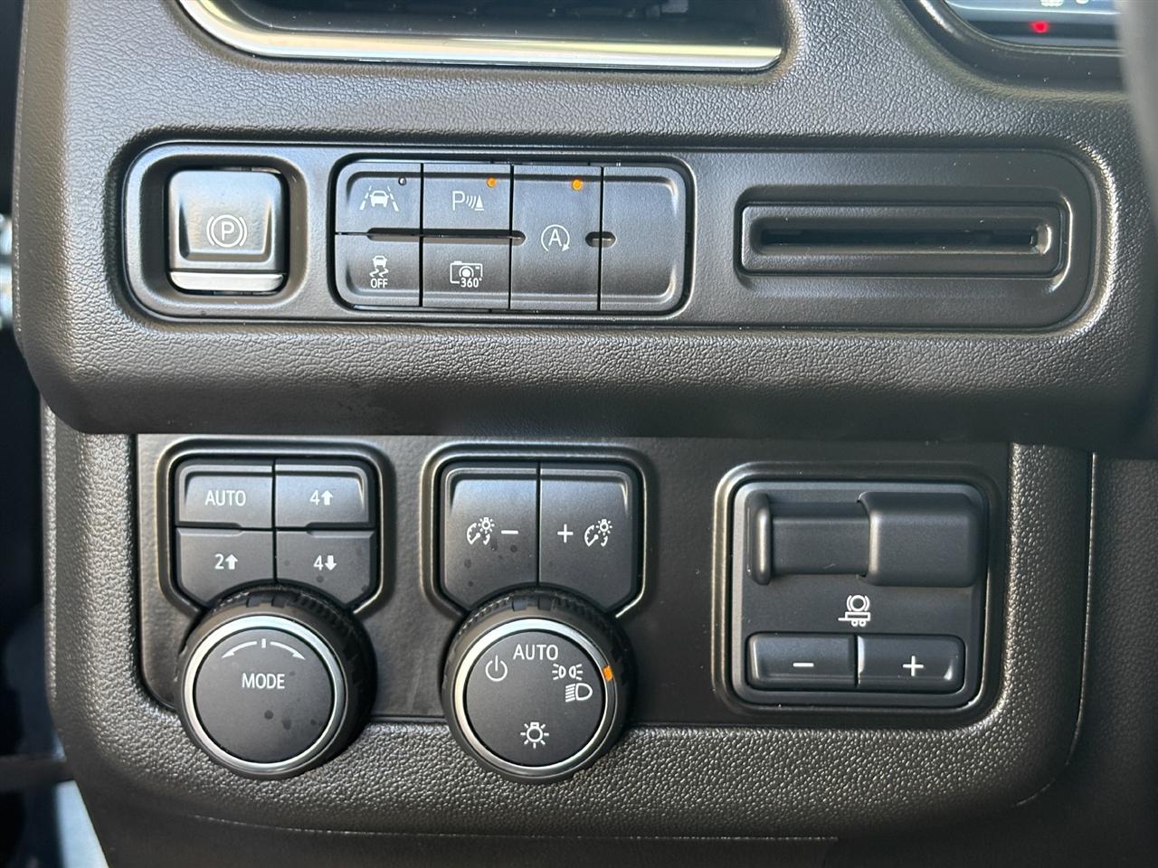 Chevrolet Tahoe RST 4WD 2024