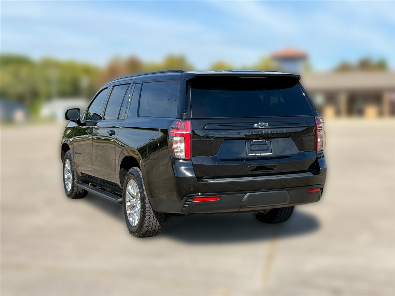 Chevrolet Suburban  2023