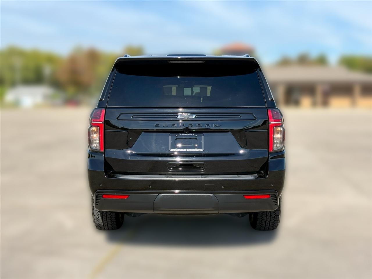 Chevrolet Suburban  2023