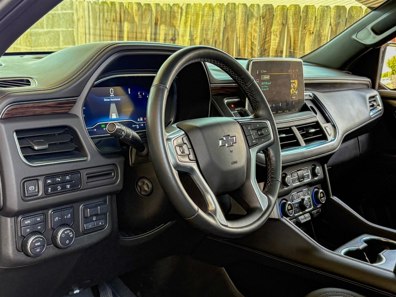 Chevrolet Suburban  2023