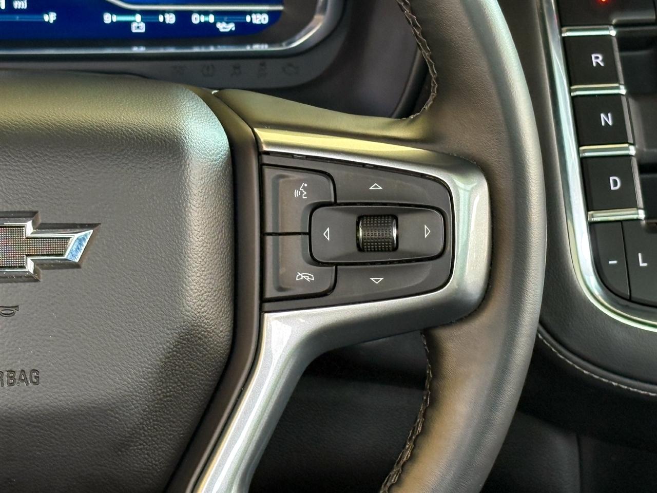 Chevrolet Suburban  2023