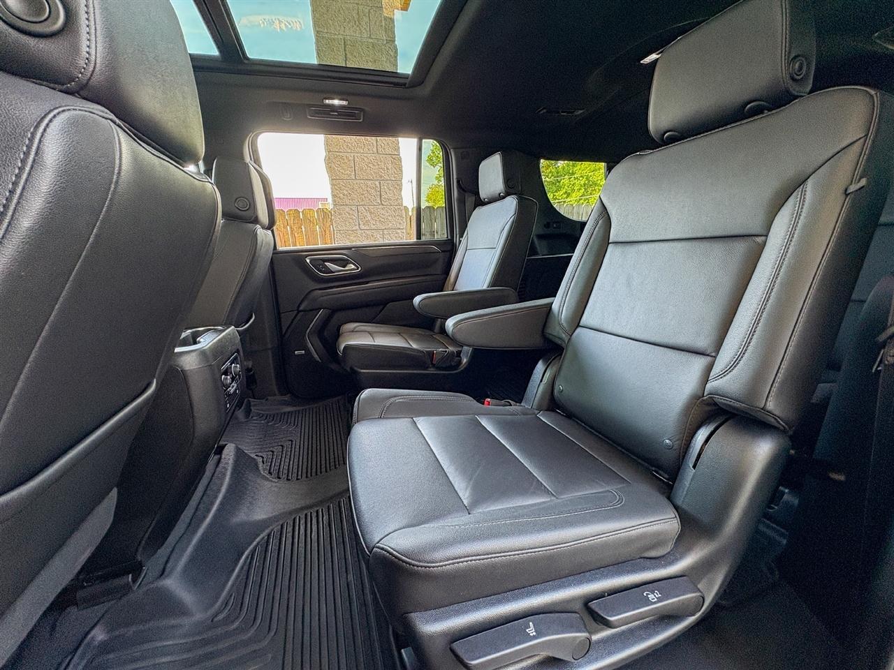 Chevrolet Suburban  2023