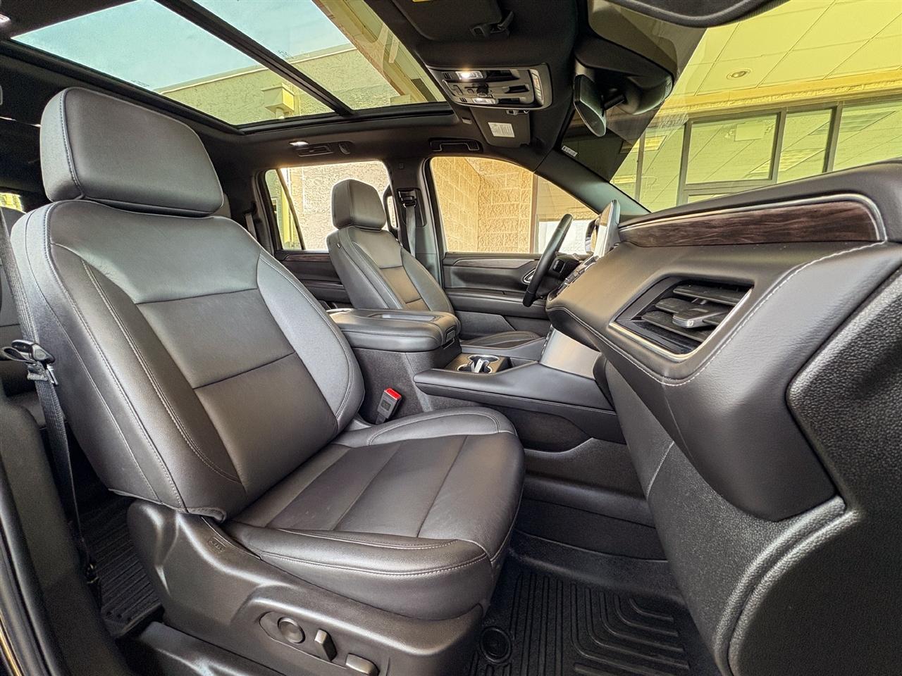Chevrolet Suburban  2023